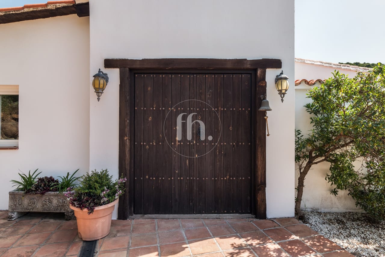 Beautiful finca for sale between Manilva and Casares - Image 4