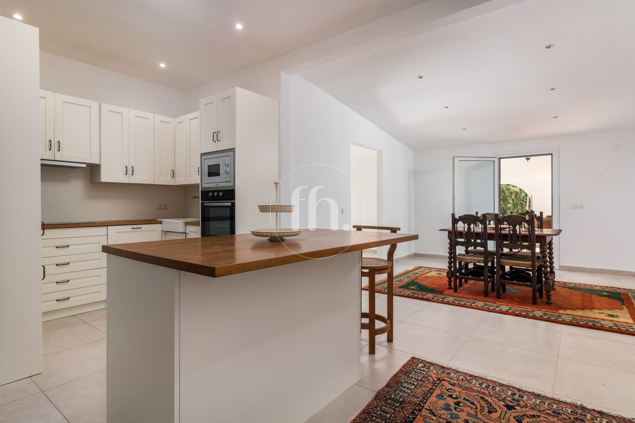 Beautiful finca for sale between Manilva and Casares - Image 9