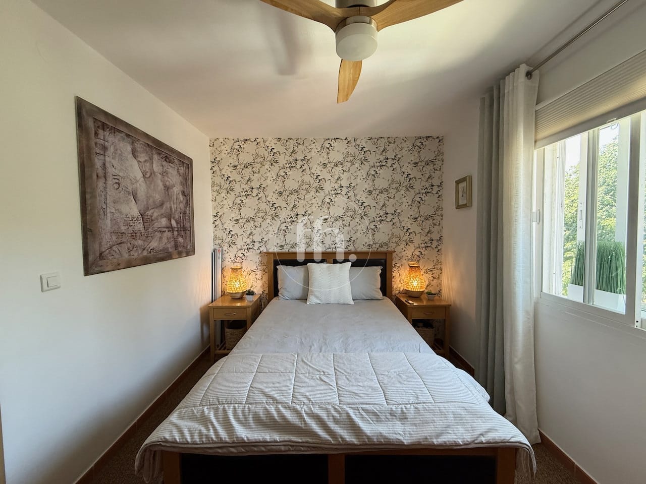 Beautifully Renovated Duplex Penthouse in the Heart of Sabinillas - Image 22