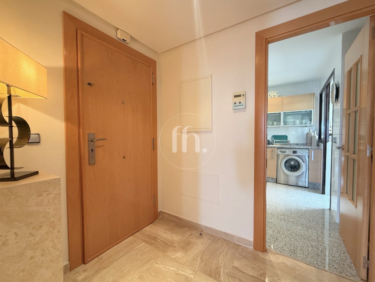Amplio apartamento de dos dormitorios cerca de Doña Julia Golf y de la playa - Image 10