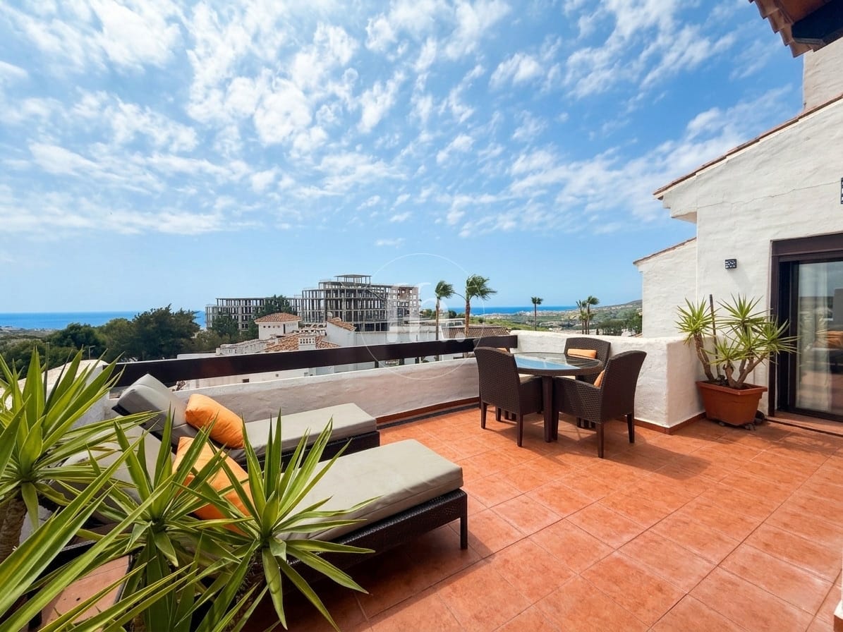 Beautiful Two Bedroom Apartment Close to Doña Julia Golf and the Beach - Image 3