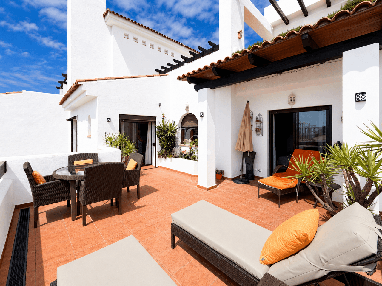 Beautiful Two Bedroom Apartment Close to Doña Julia Golf and the Beach - Image 4