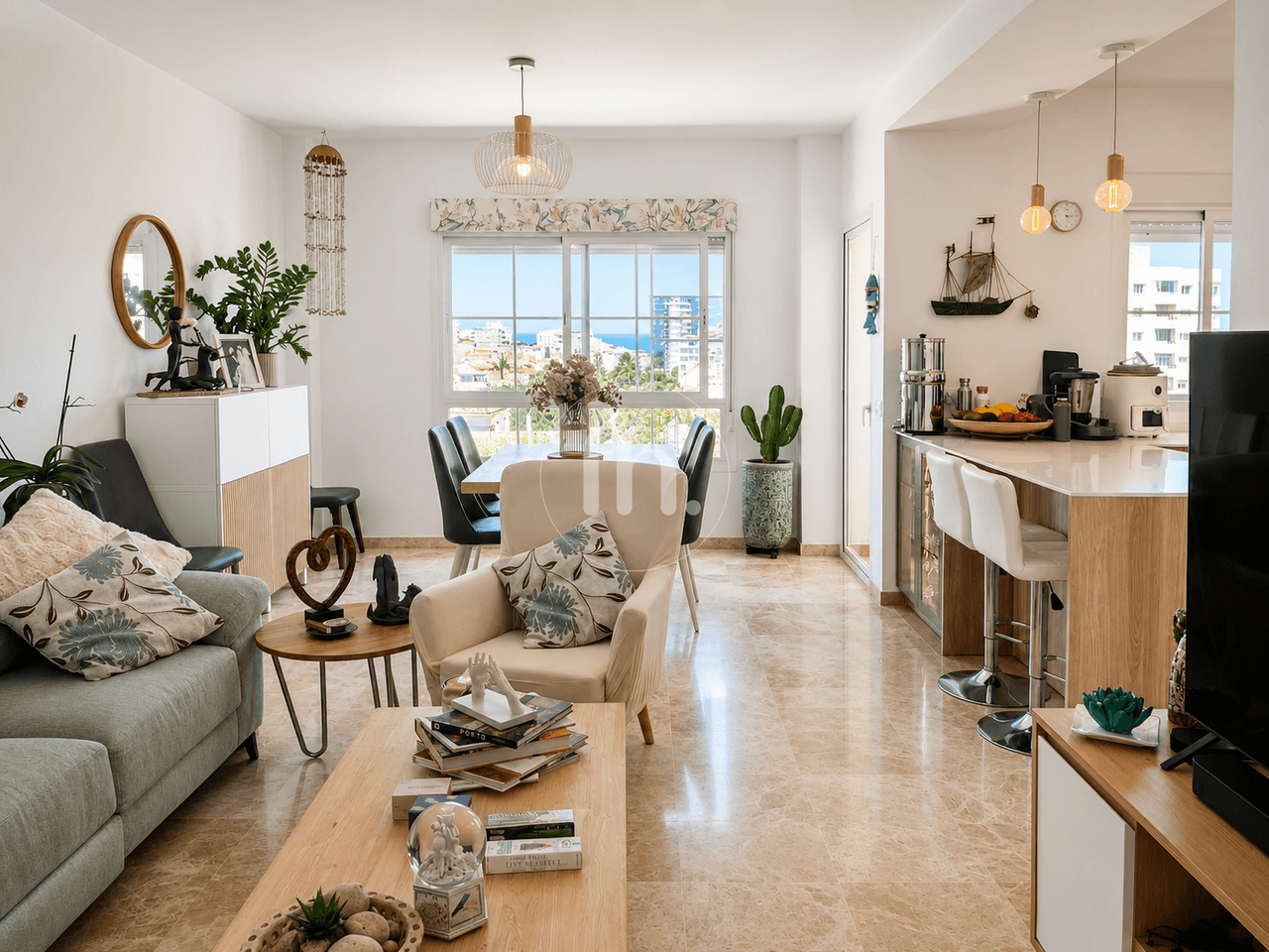 Fantastic three bedroom apartment with stunning marina and sea views next to Estepona Port - Image 1