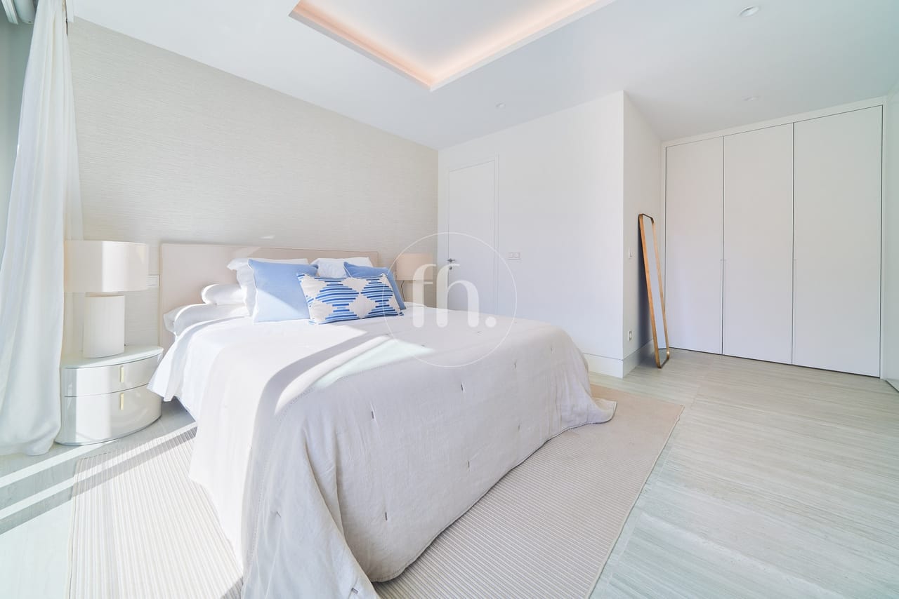 Luxurious two bedroom apartment in The Sapphire residence, West Estepona - Image 18