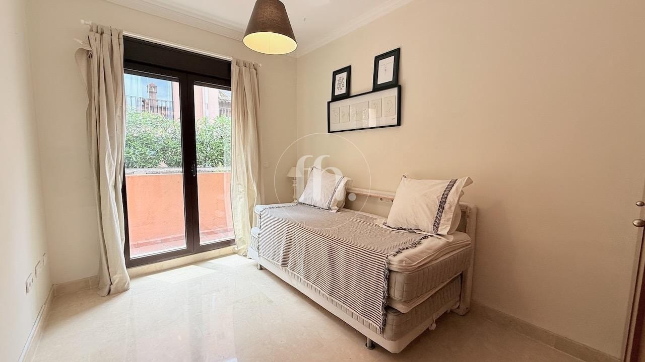 Spacious townhouse for sale in Villas de Santa Maria, Azata Golf, Estepona - Image 22