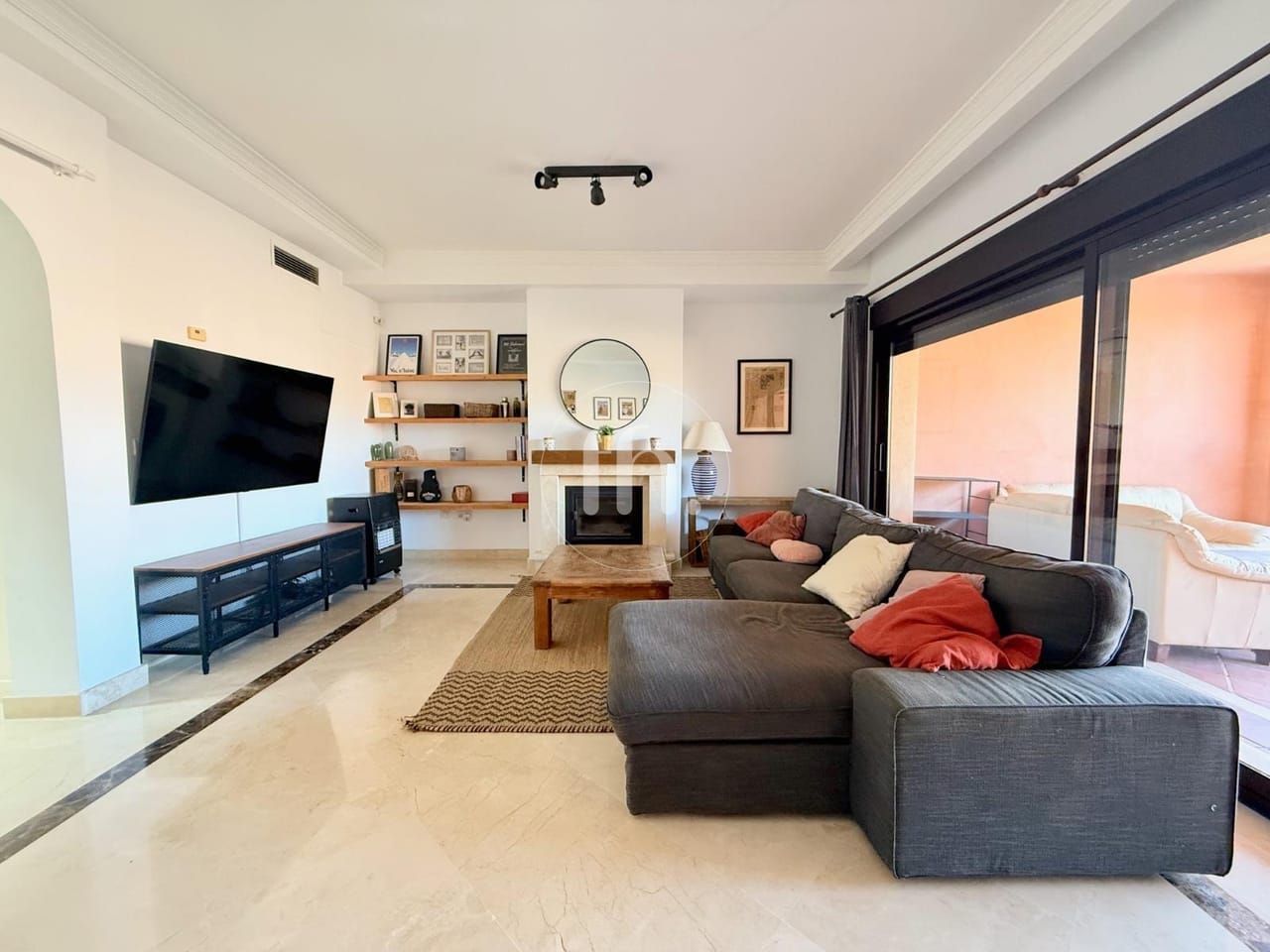 Spacious townhouse for sale in Villas de Santa Maria, Azata Golf, Estepona - Image 9