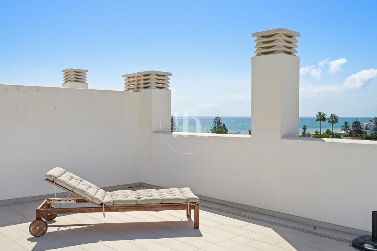 Immaculate duplex penthouse for sale in Arroyo Vaquero, Estepona - Image 28