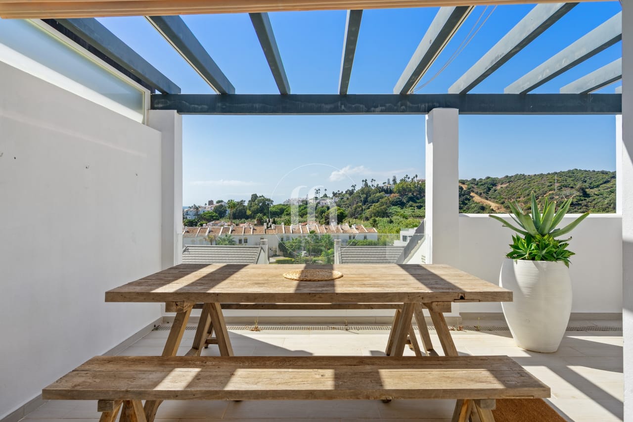 Immaculate duplex penthouse for sale in Arroyo Vaquero, Estepona - Image 15