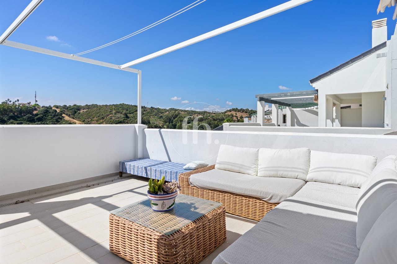 Immaculate duplex penthouse for sale in Arroyo Vaquero, Estepona - Image 29