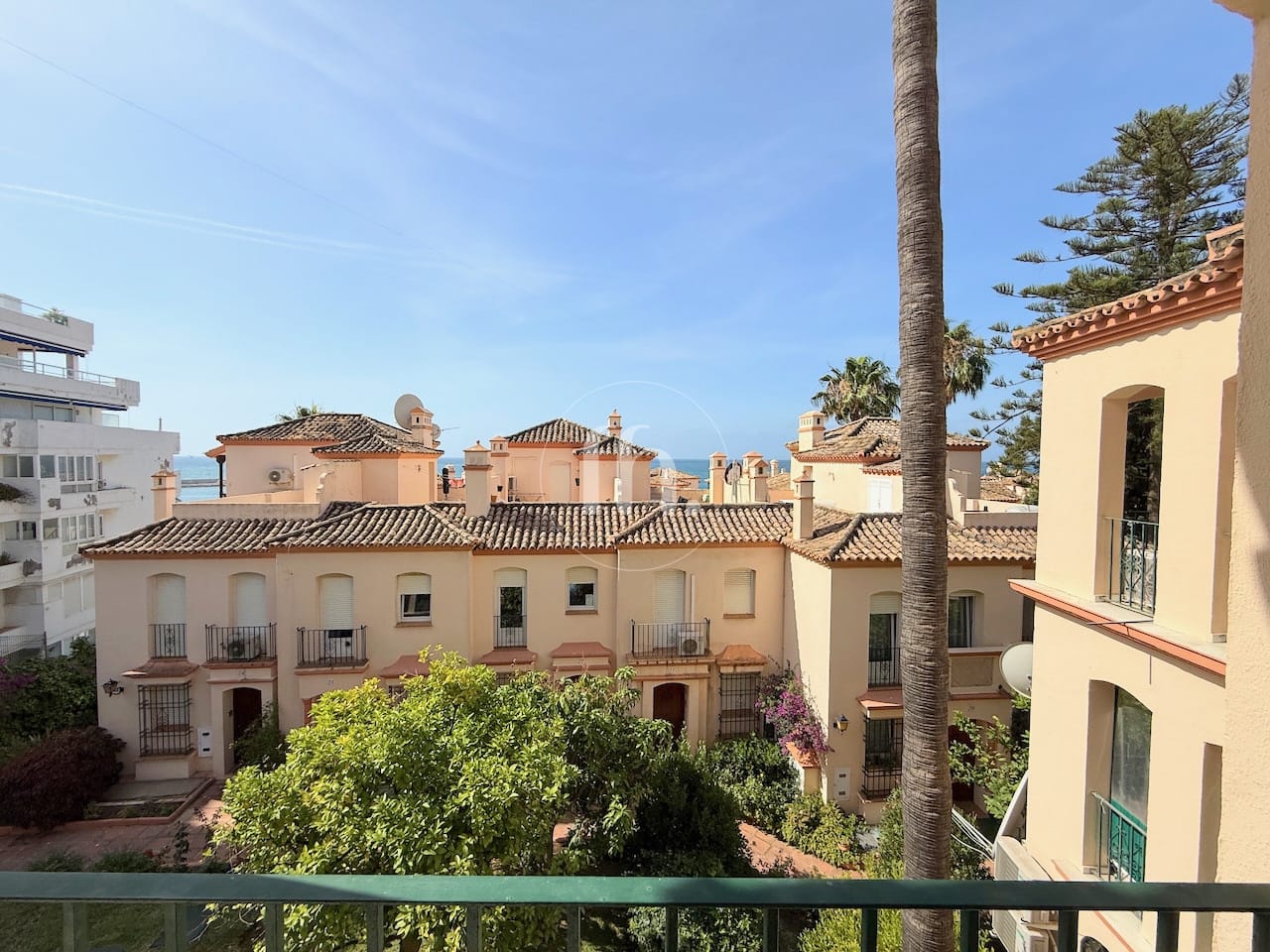 South facing apartment for sale in Estepona port with 20m2 terrace and short term rental license! - Image 11