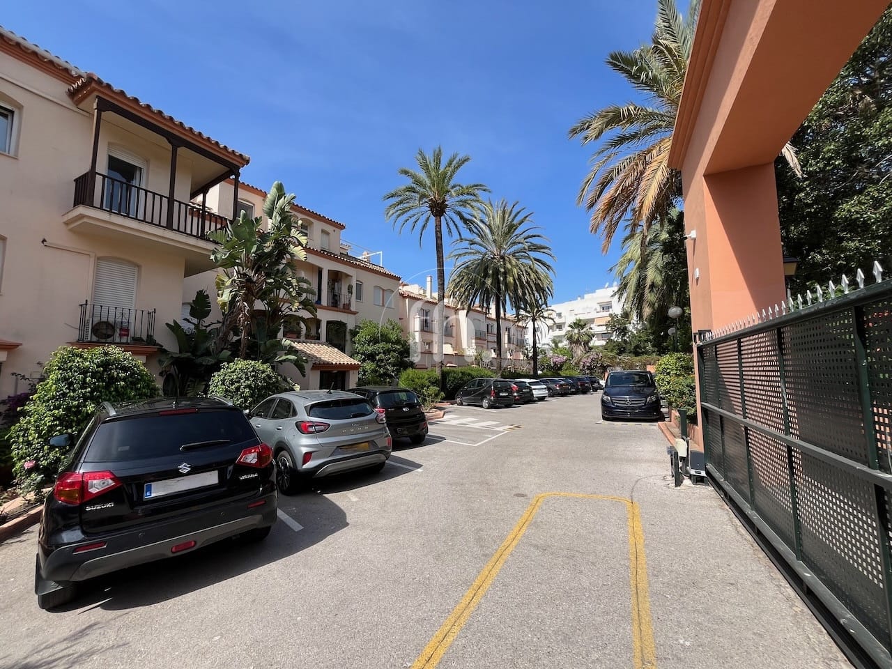 South facing apartment for sale in Estepona port with 20m2 terrace and short term rental license! - Image 28