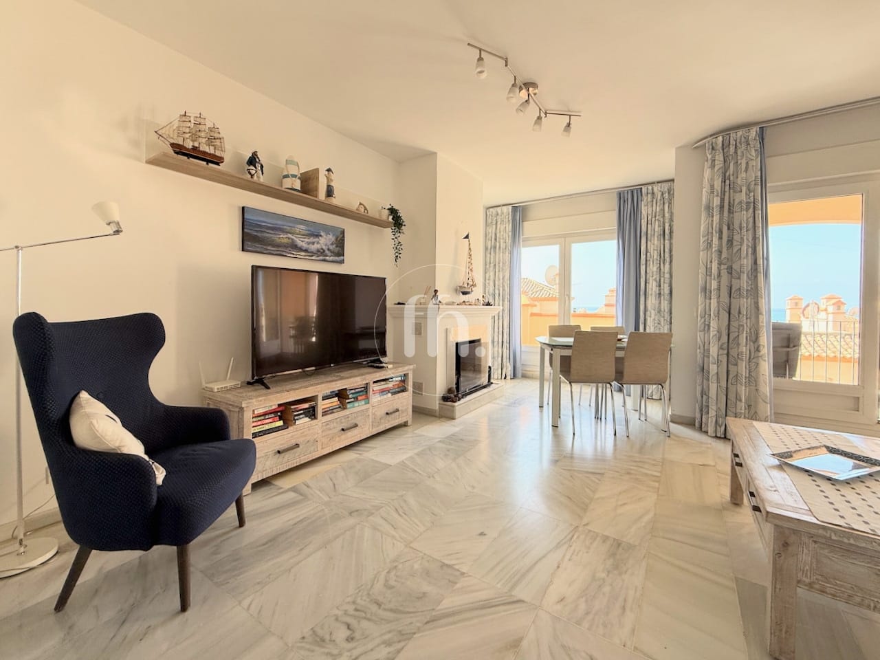 South facing apartment for sale in Estepona port with 20m2 terrace and short term rental license! - Image 3