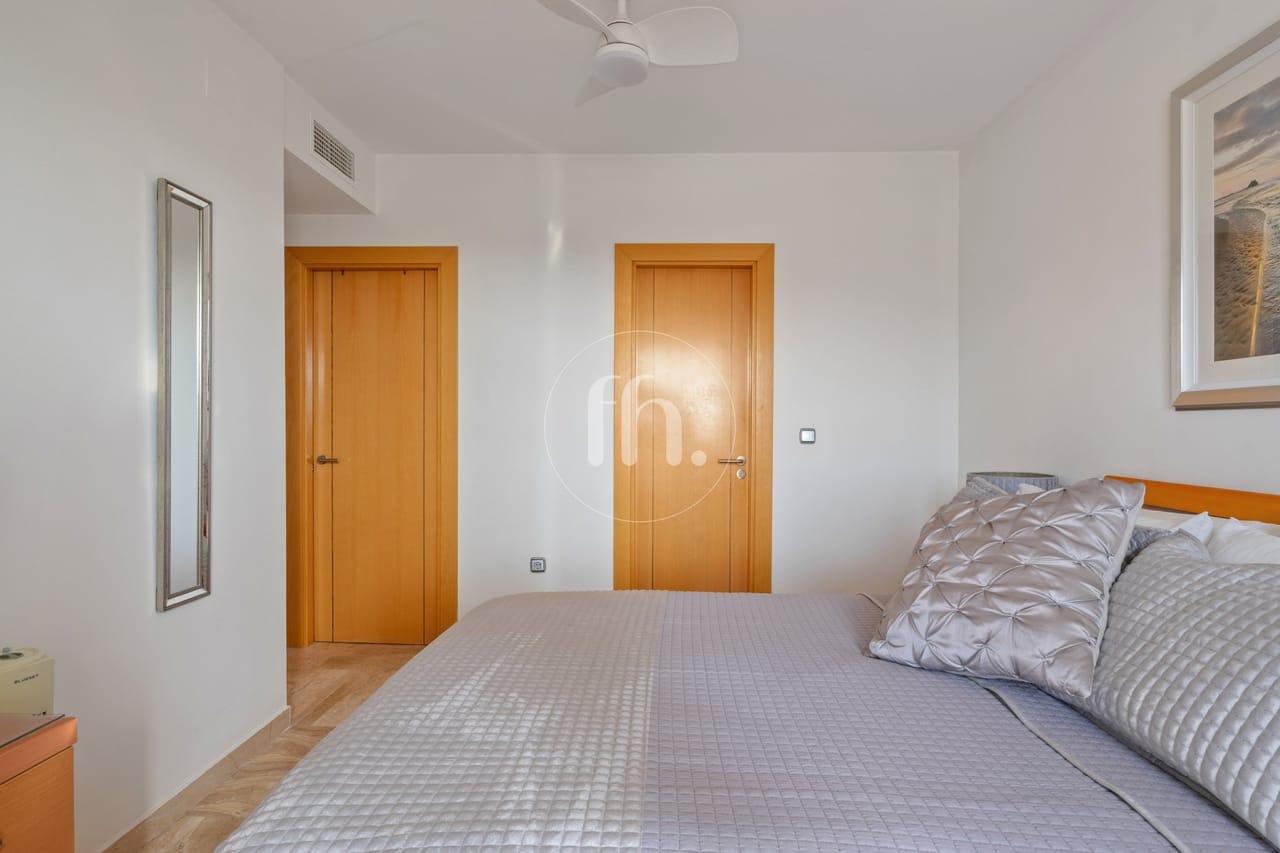 Amplio apartamento de dos dormitorios cerca de Doña Julia Golf y de la playa - Image 21