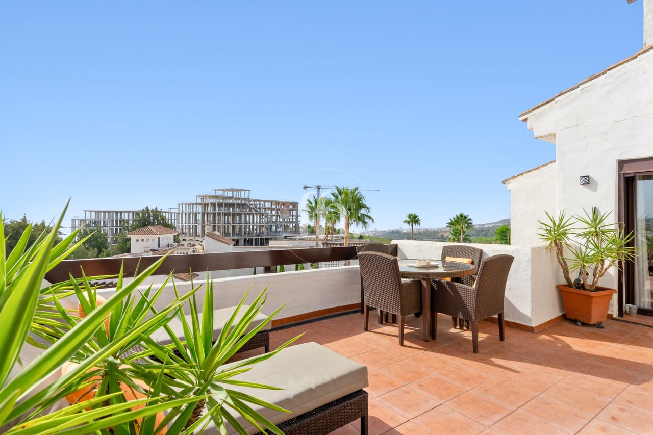 Amplio apartamento de dos dormitorios cerca de Doña Julia Golf y de la playa - Image 12