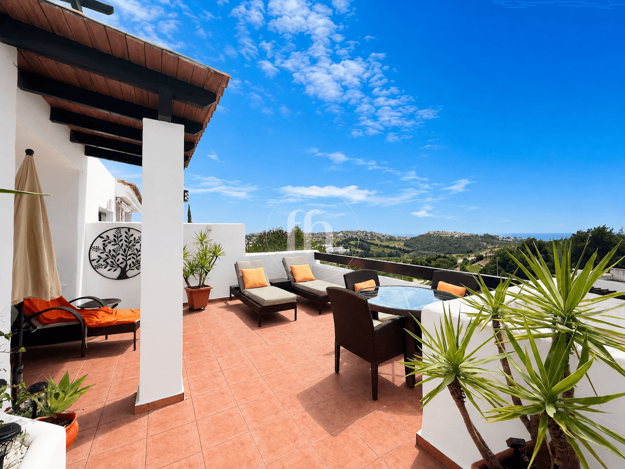 Beautiful Two Bedroom Apartment Close to Doña Julia Golf and the Beach