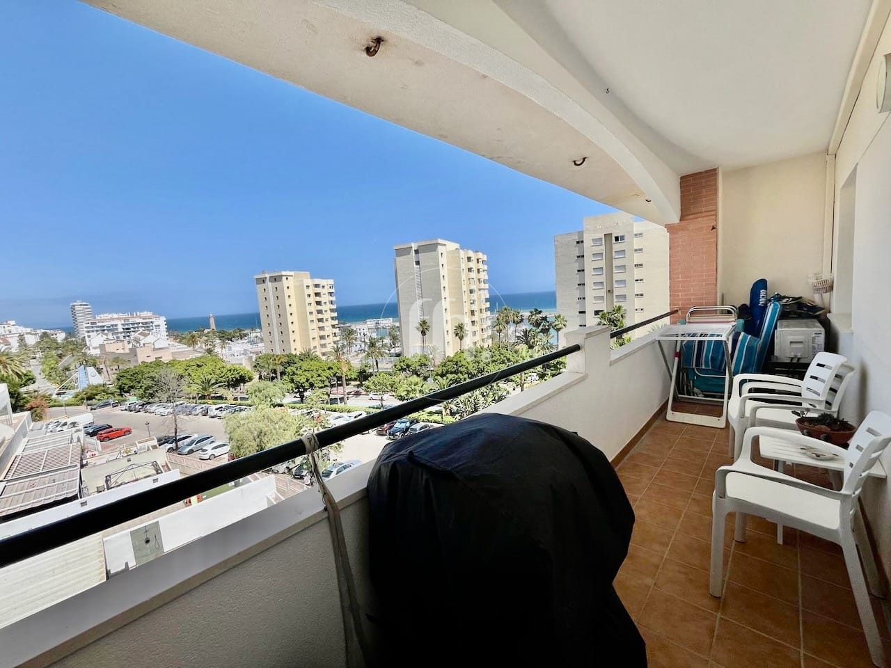 Apartamento de 3 dormitorios en el puerto de Estepona!