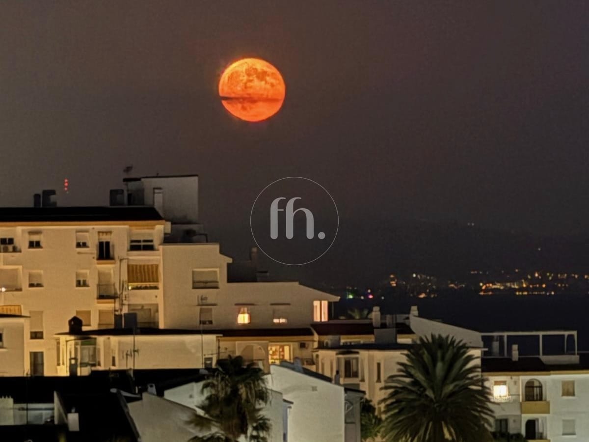 Apartamento de 3 dormitorios en el puerto de Estepona! - Image 12