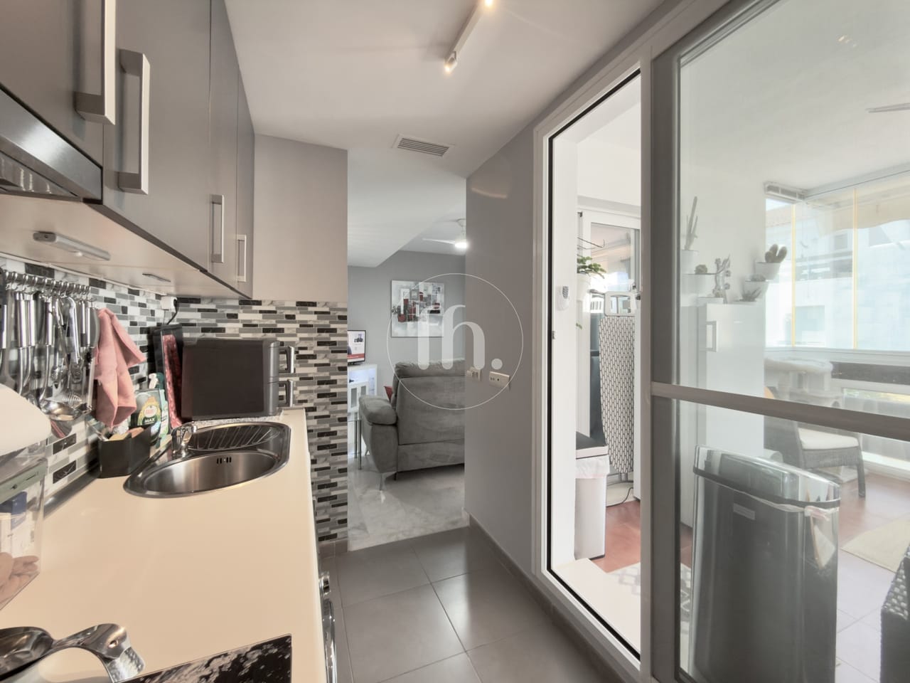 Modern 2 bedroom apartment in Capitolio Valle Romano! - Image 19