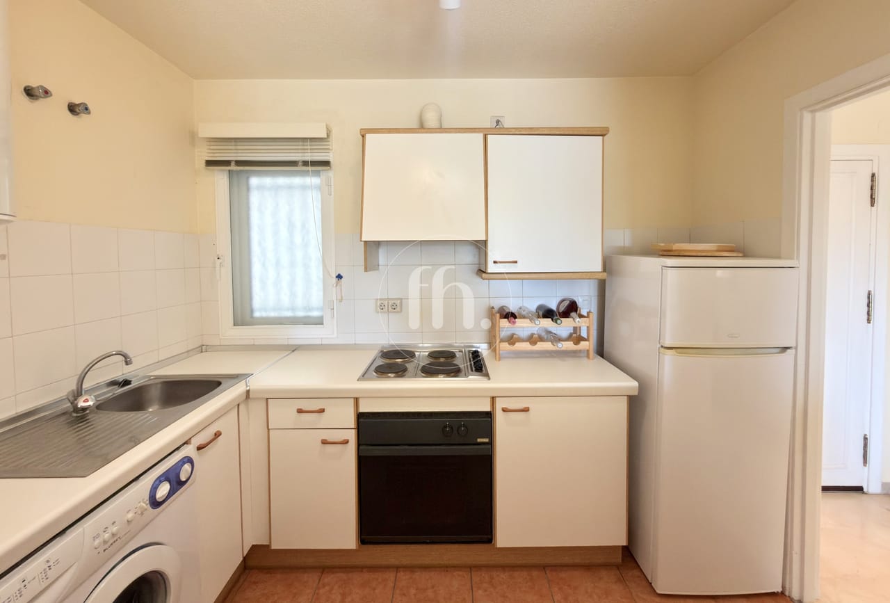 Spacious ground floor apartment with open views in Estepona Golf - Image 8