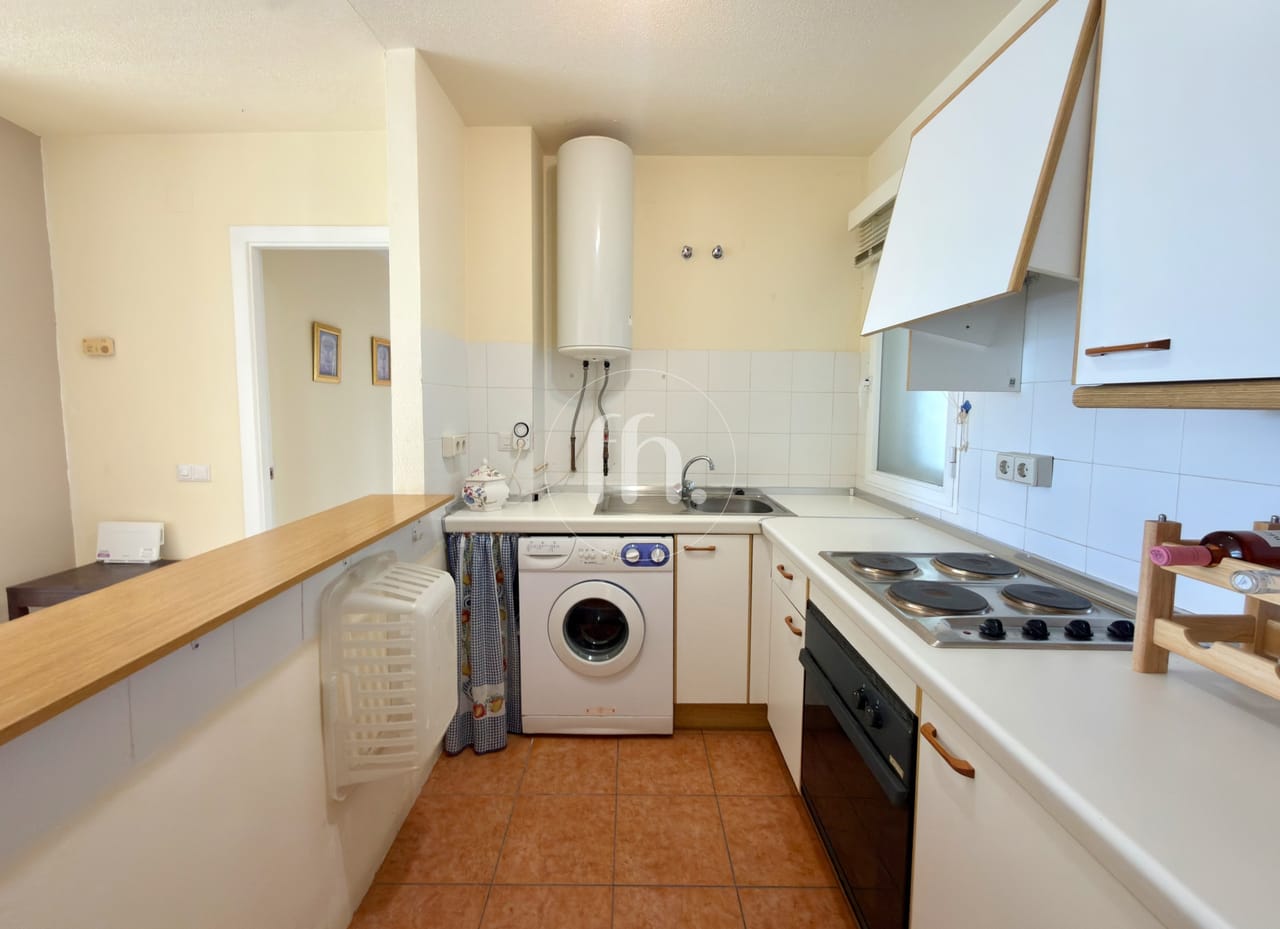 Spacious ground floor apartment with open views in Estepona Golf - Image 4