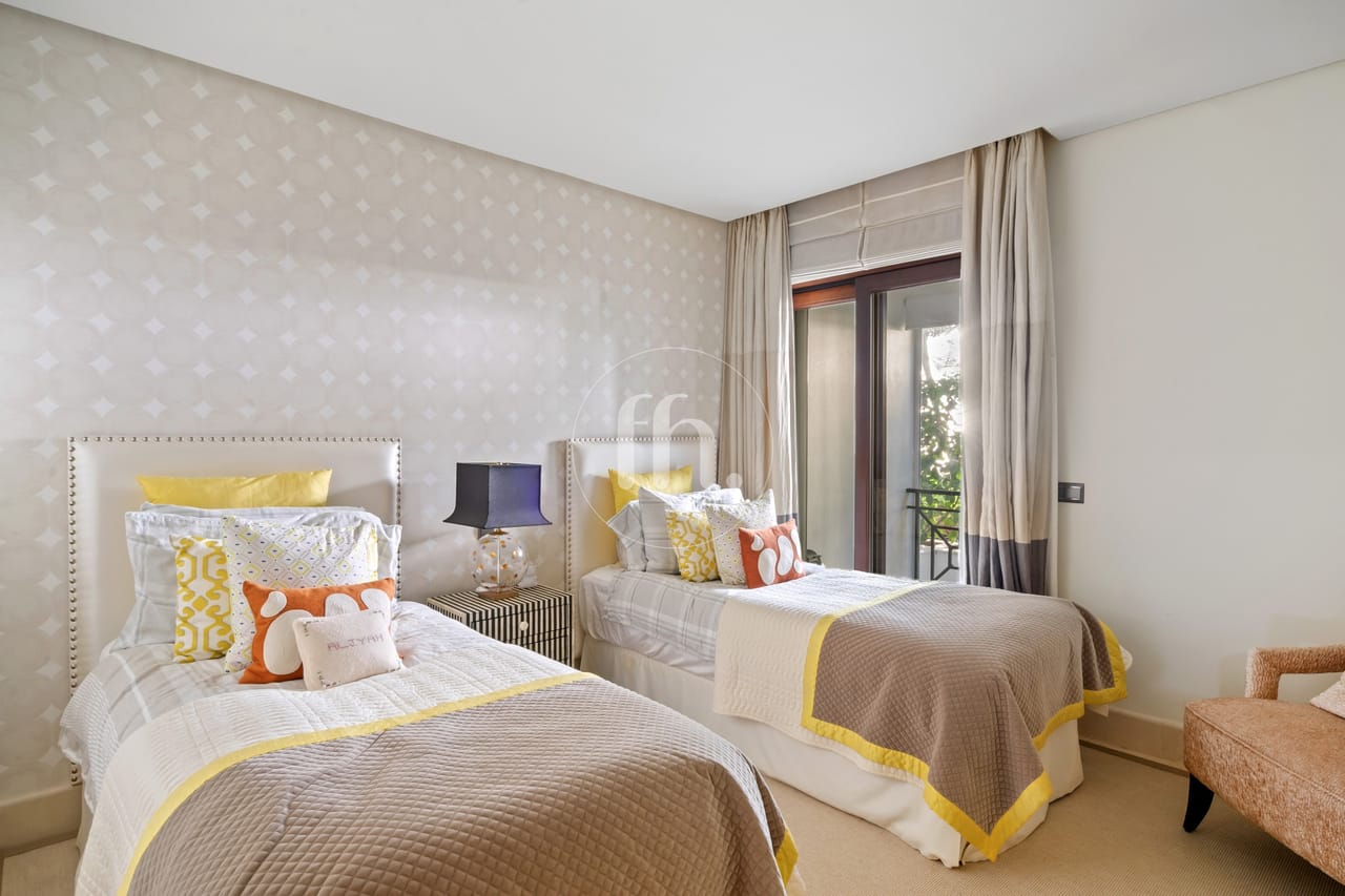 Apartamento con vistas al mar en Doncella Beach, Estepona - Image 16