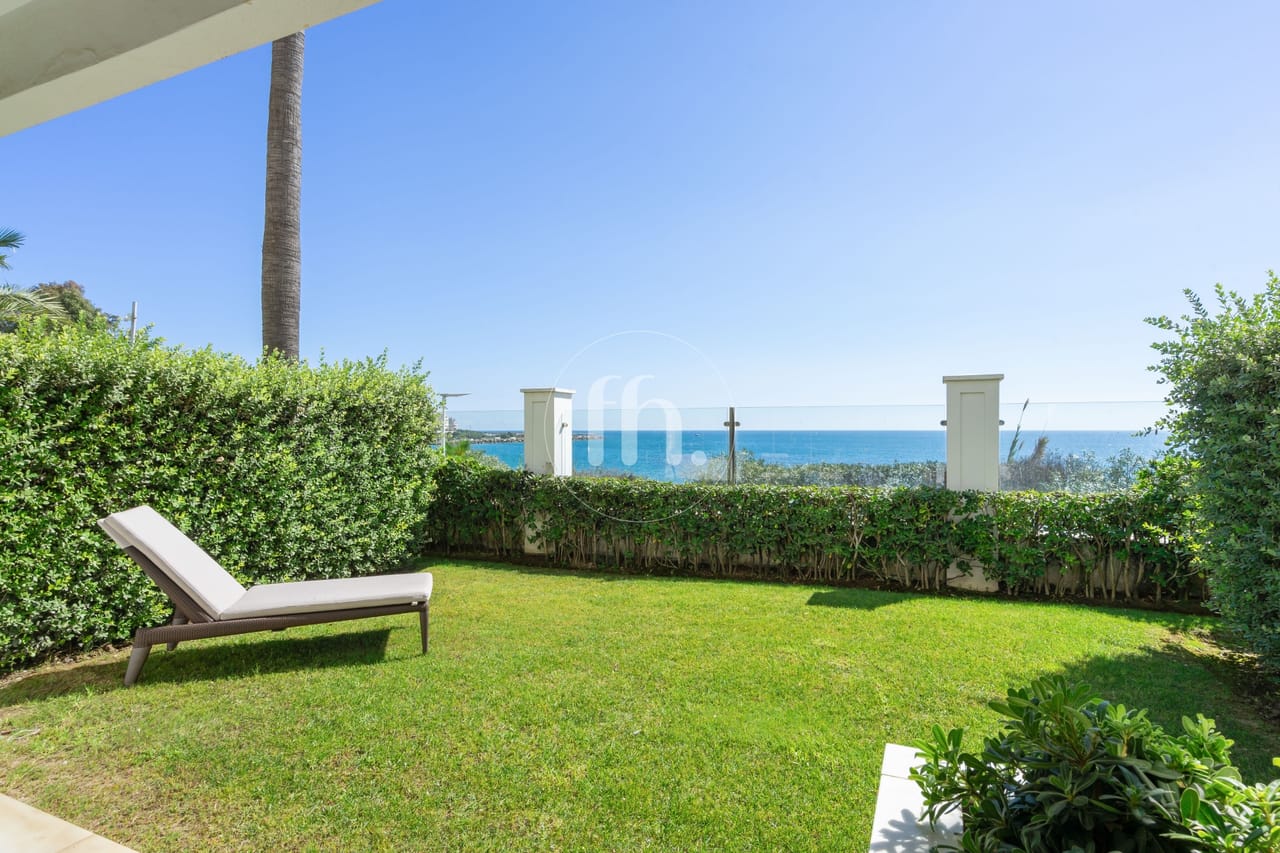 Apartamento con vistas al mar en Doncella Beach, Estepona - Imagen 2