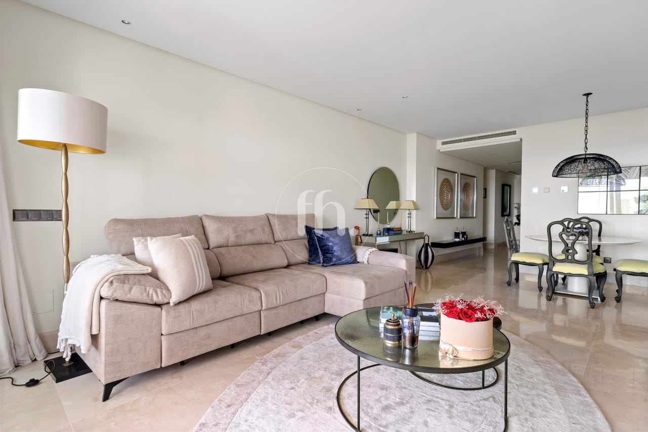 Apartamento con vistas al mar en Doncella Beach, Estepona - Image 14