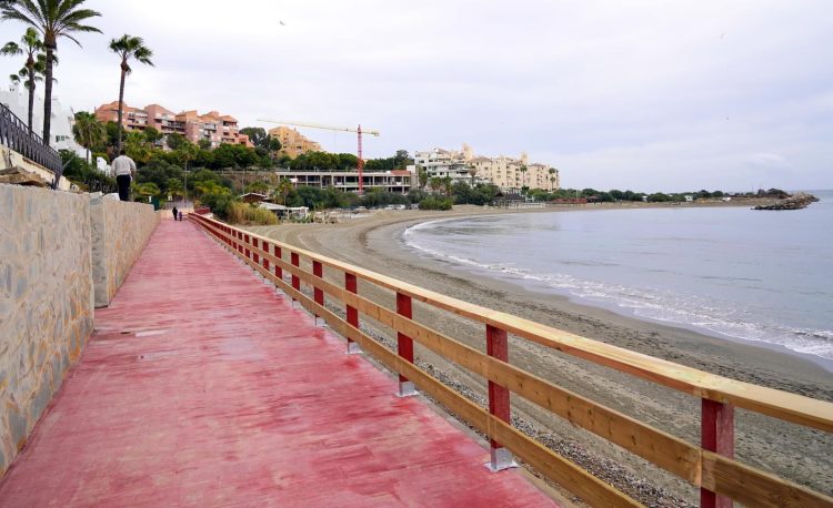 costal path estepona playa del cristo